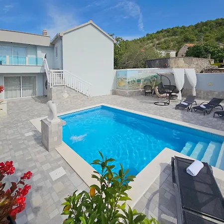 Tatil Evi Vinovac By Interhome Pirovac