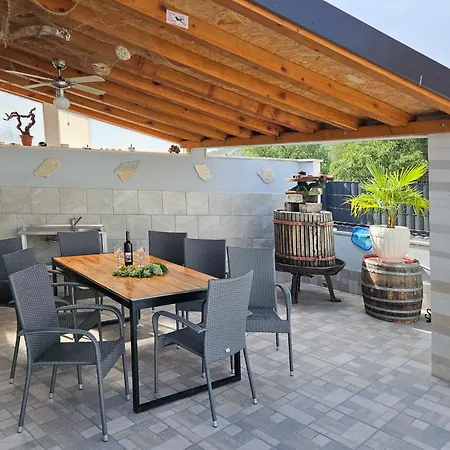 Prázdninový dům Vinovac By Interhome *
