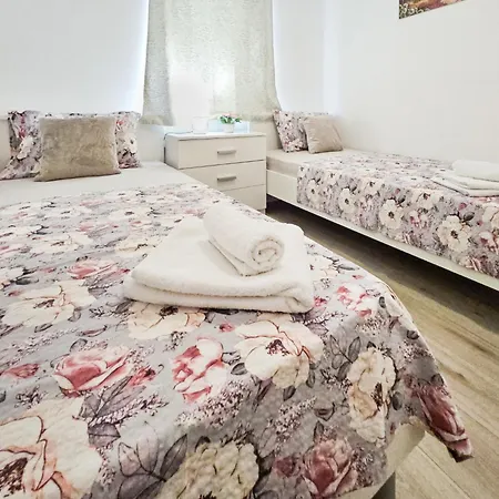 Vinovac By Interhome * Pirovac