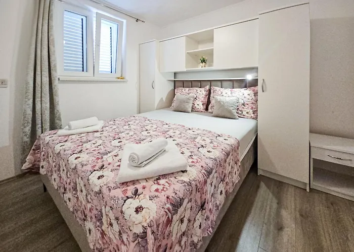 펜션 Vinovac By Interhome